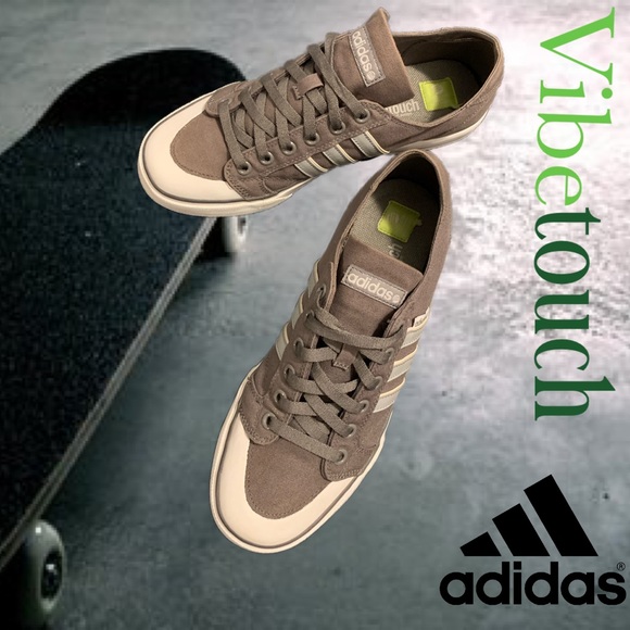 Cmens Adidas Vibetouch Graywhite Skater 